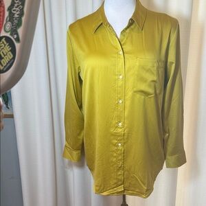 GAP Satin Boyfriend Shirt in Vibrant Yellow